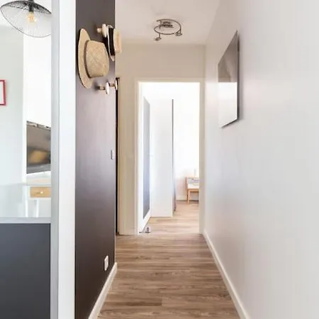 Bel Avec Terrasse, Piscine, Parking Prive Et Club De Tennis, Padel En Sus Apartament Antibes