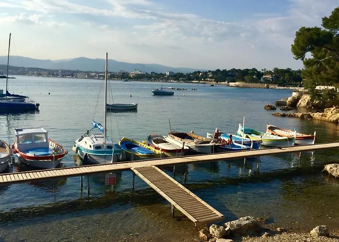 Bel Avec Terrasse, Piscine, Parking Prive Et Club De Tennis, Padel En Sus