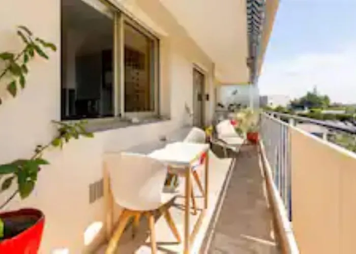 Bel Avec Terrasse, Piscine, Parking Prive Et Club De Tennis, Padel En Sus * 昂蒂布