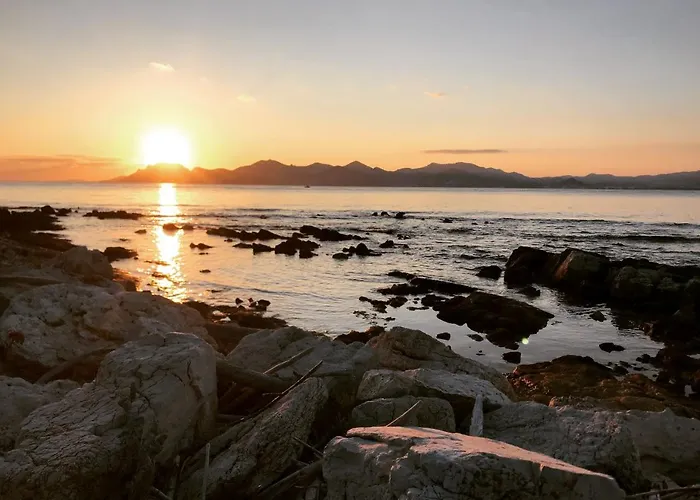 Bel Avec Terrasse, Piscine, Parking Prive Et Club De Tennis, Padel En Sus