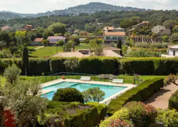 Bel Avec Terrasse, Piscine, Parking Prive Et Club De Tennis, Padel En Sus * 昂蒂布