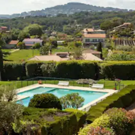 Bel Avec Terrasse, Piscine, Parking Prive Et Club De Tennis, Padel En Sus * Антиб