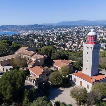 Bel Avec Terrasse, Piscine, Parking Prive Et Club De Tennis, Padel En Sus Daire *