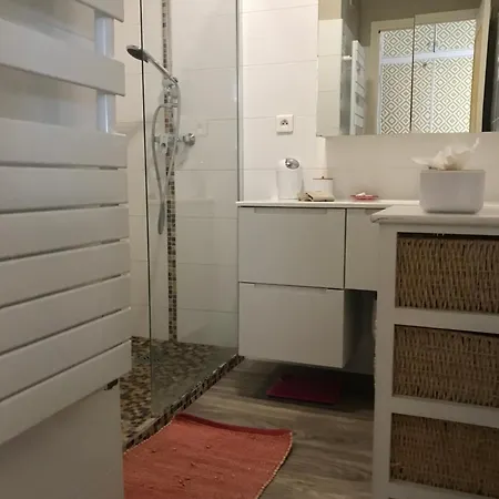 Bel Avec Terrasse, Piscine, Parking Privé Et Club De Tennis, Padel En Sus Apartamento Antibes