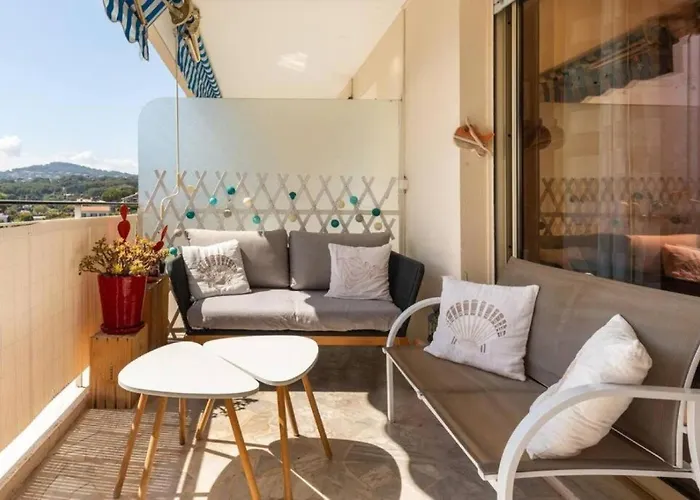 Bel Avec Terrasse, Piscine, Parking Prive Et Club De Tennis, Padel En Sus Antibes