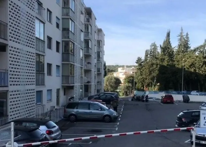 Bel Avec Terrasse, Piscine, Parking Prive Et Club De Tennis, Padel En Sus * Antibes